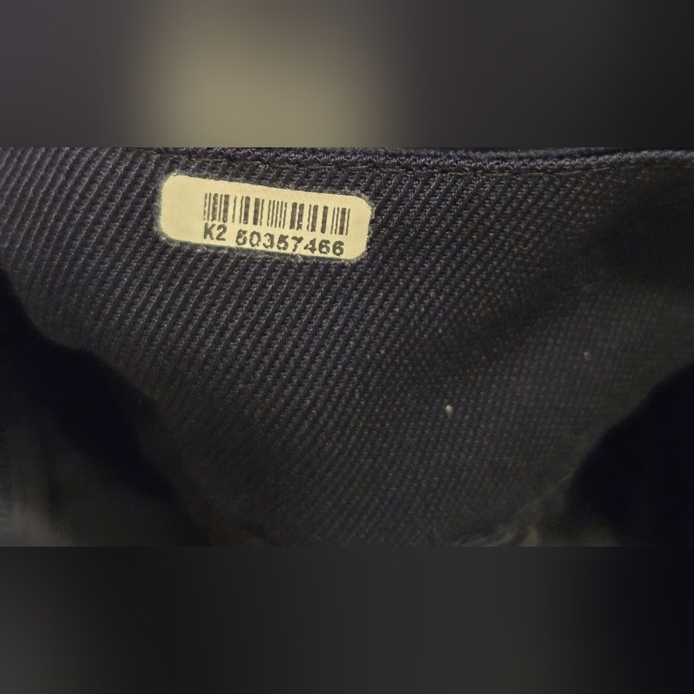 Carolina Herrera Women's Navy Blue Jeans. - Picture 3 of 9